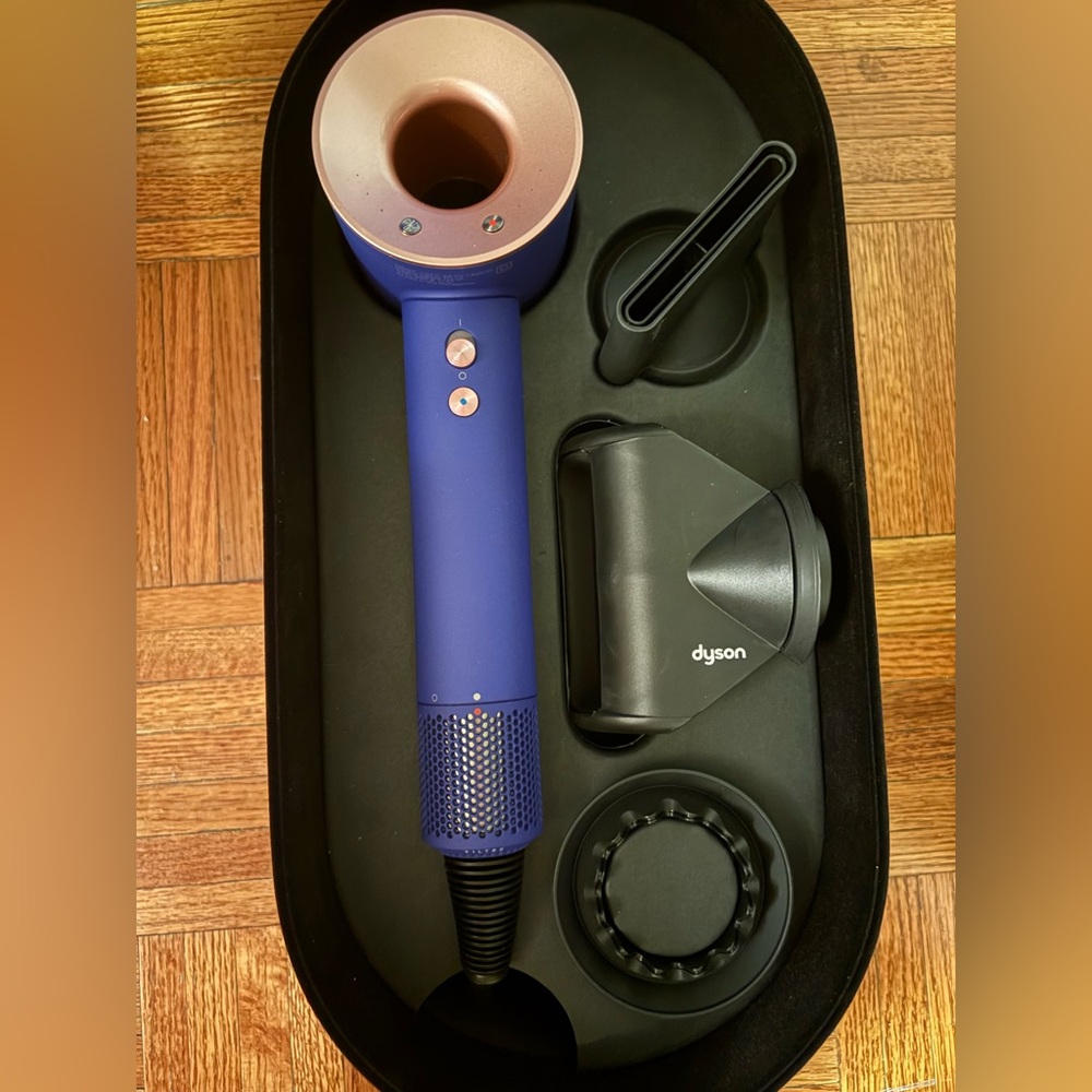 Dyson Supersonic Hair Dryer special in vinca blue and rose new with box - Picture 6 of 16